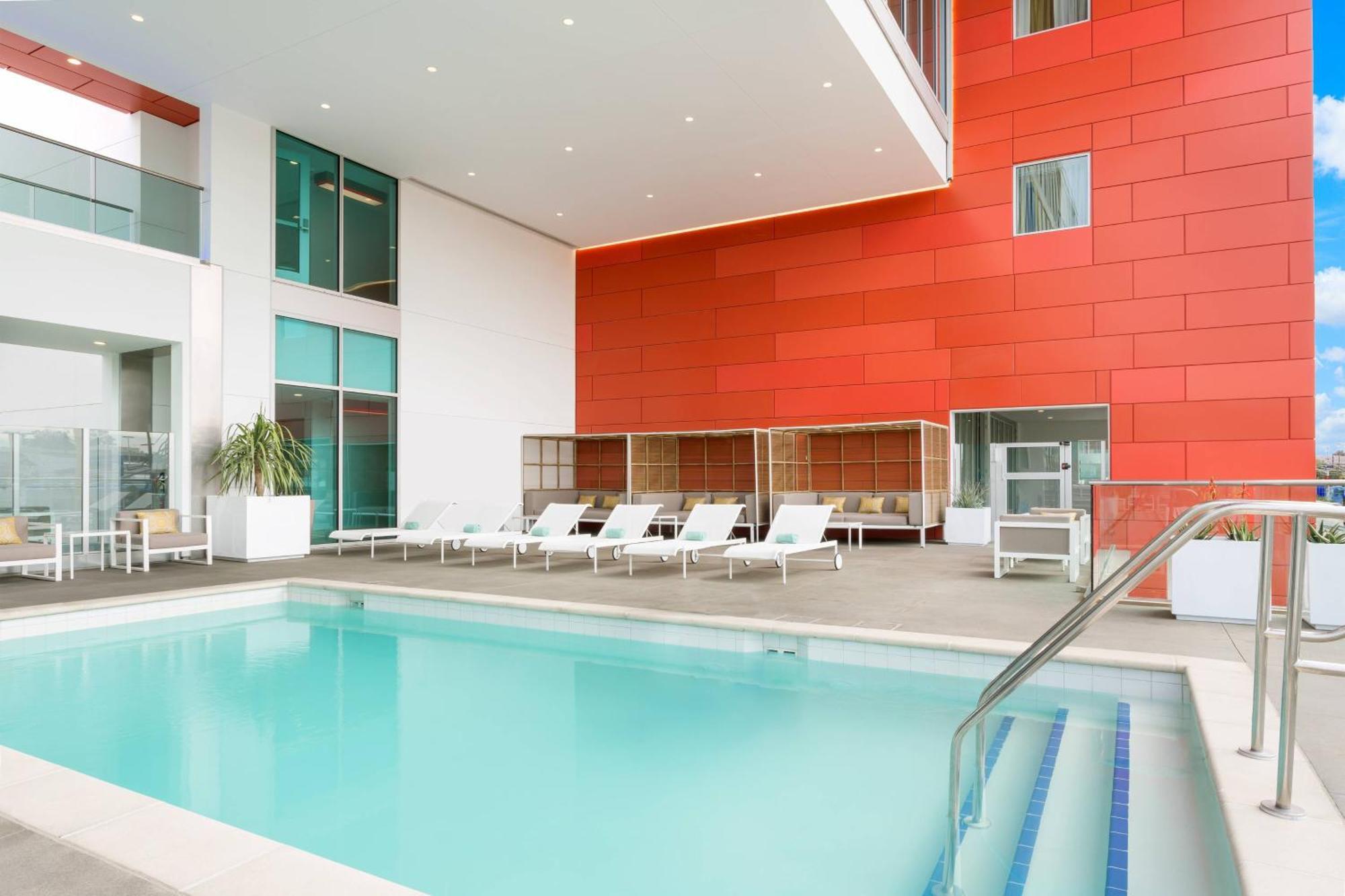 Courtyard By Marriott Santa Monica Hotel Eksteriør billede