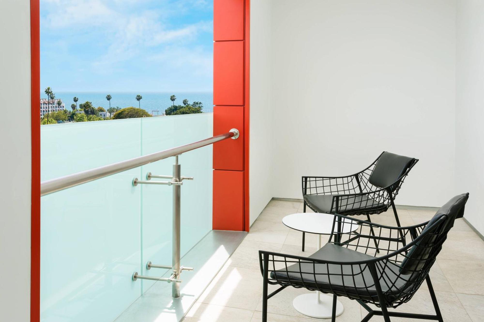 Courtyard By Marriott Santa Monica Hotel Eksteriør billede