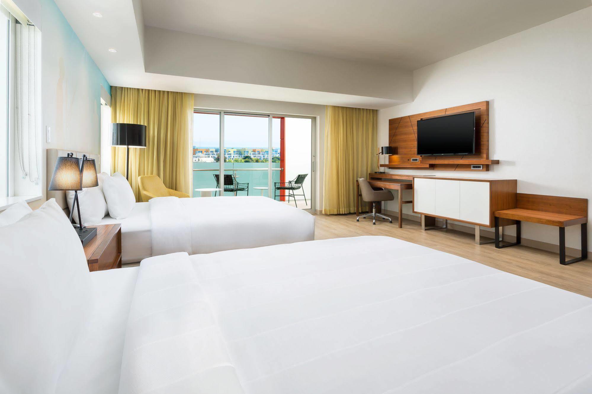Courtyard By Marriott Santa Monica Hotel Eksteriør billede