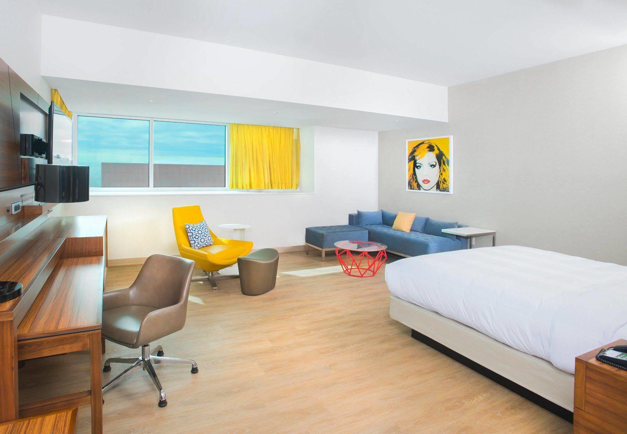 Courtyard By Marriott Santa Monica Hotel Eksteriør billede